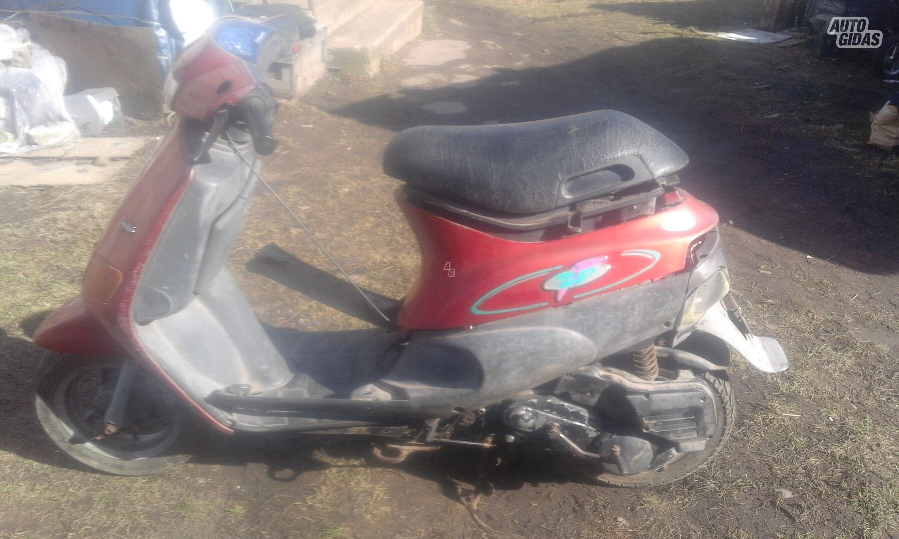 Piaggio ZIP 1997 y Scooter / moped