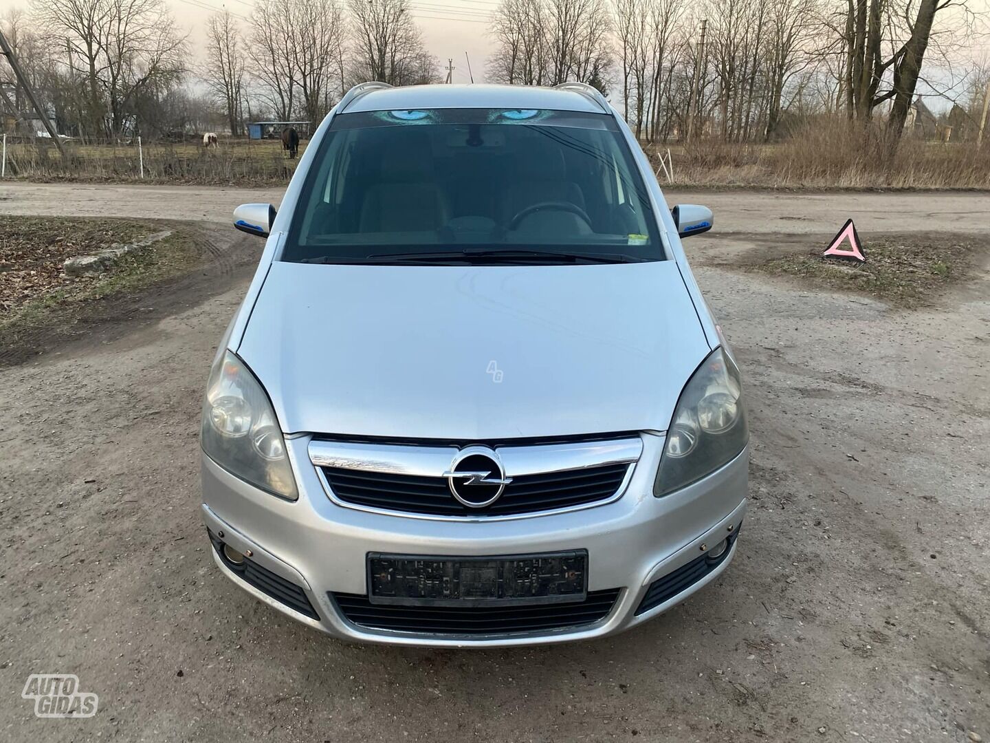 Opel Zafira 2007 m dalys