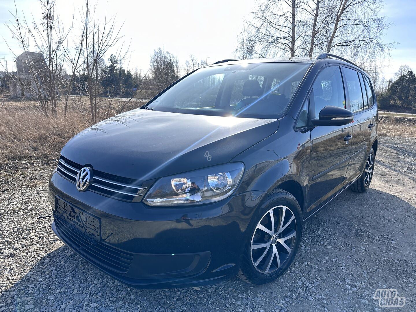 Volkswagen Touran 2012 y Van