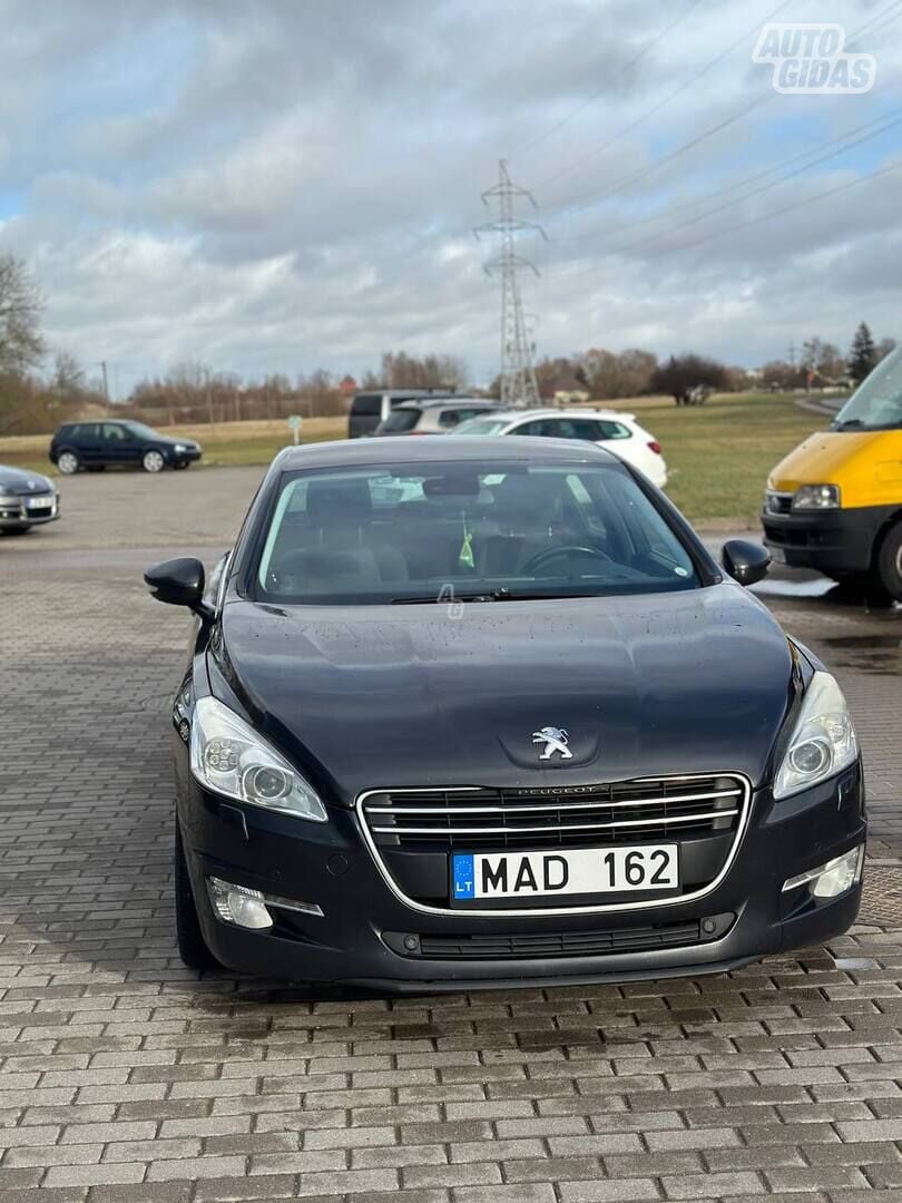 Peugeot 508 2011 y Sedan