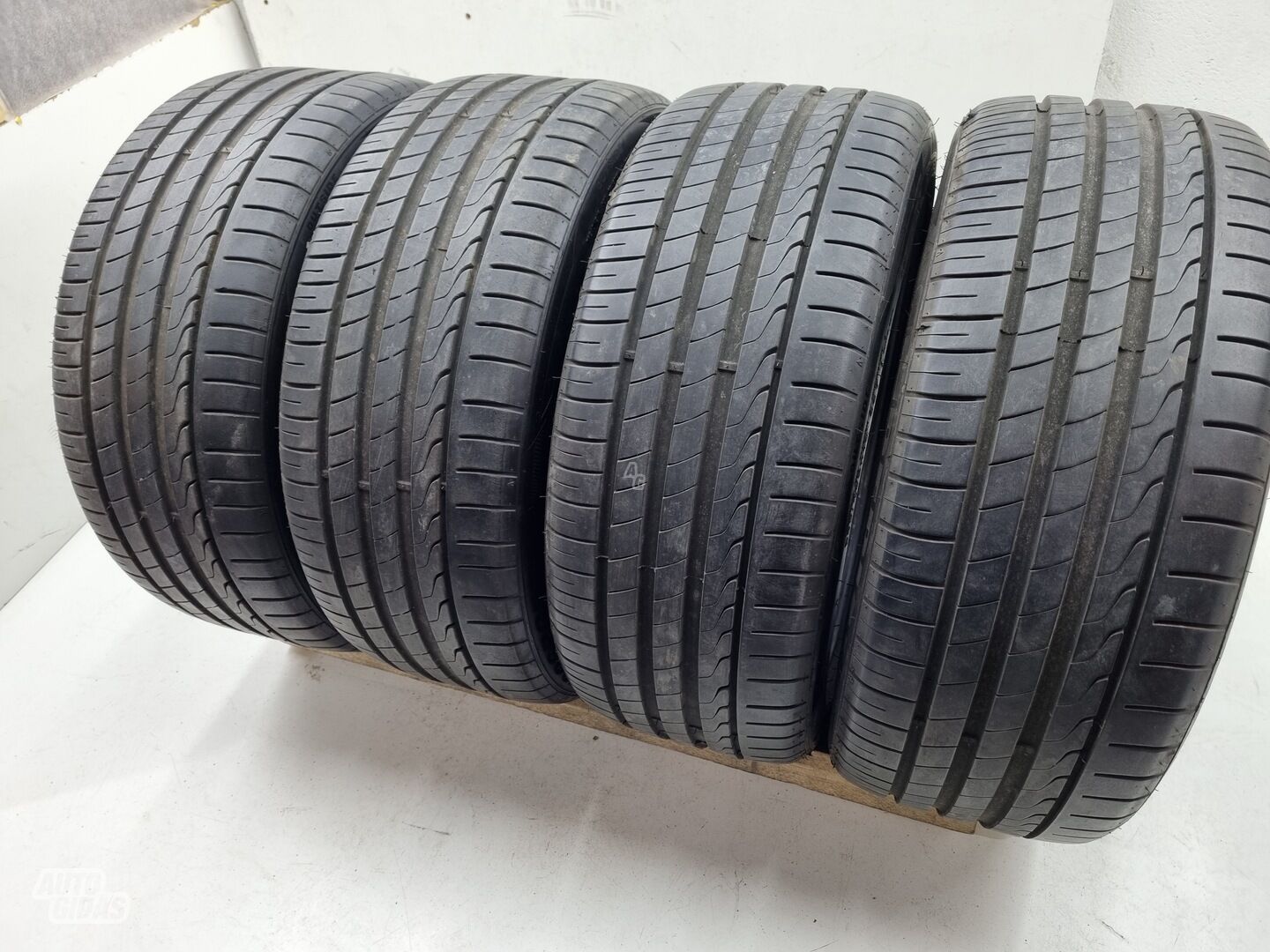 Imperial 6-7mm R19 summer tyres passanger car