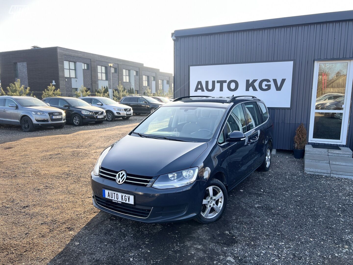 Volkswagen Sharan 2011 y Van