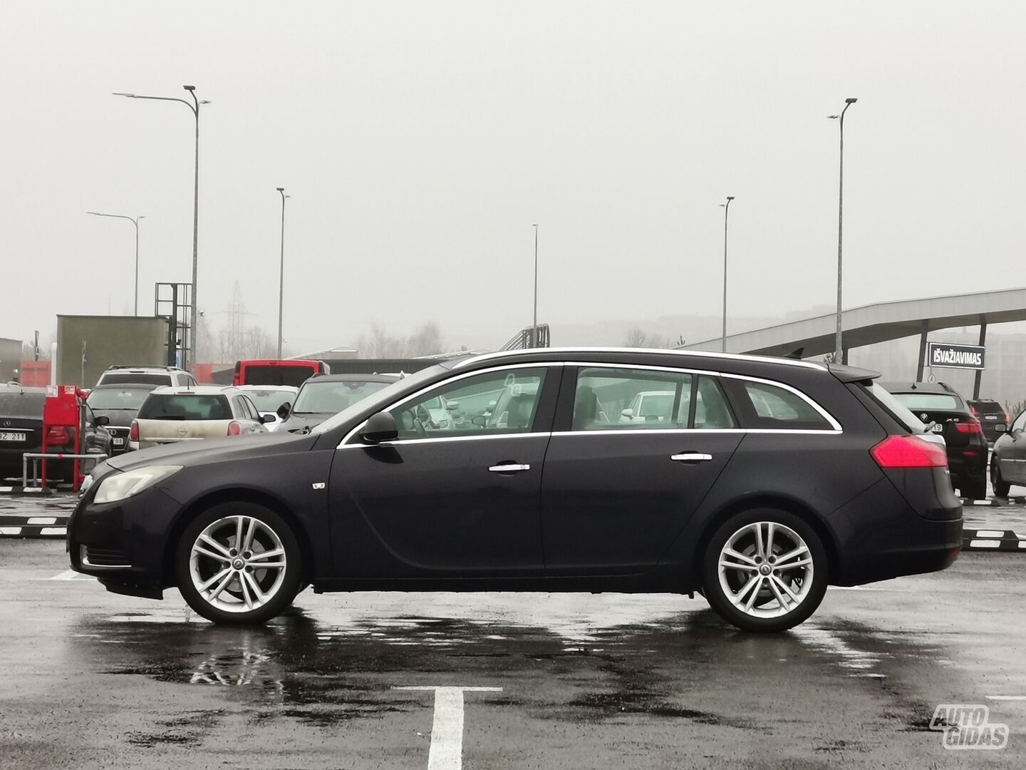 Opel Insignia 2010 г Универсал