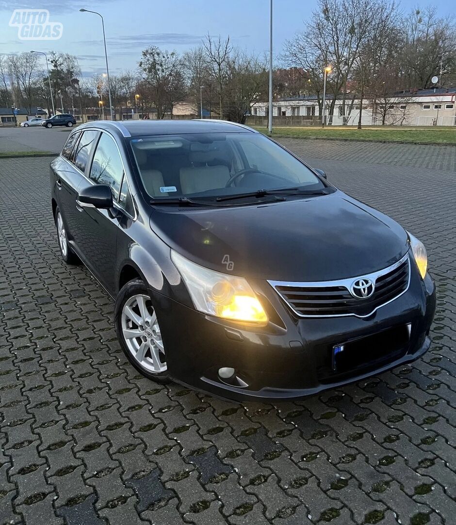 Toyota Avensis 2010 m Universalas