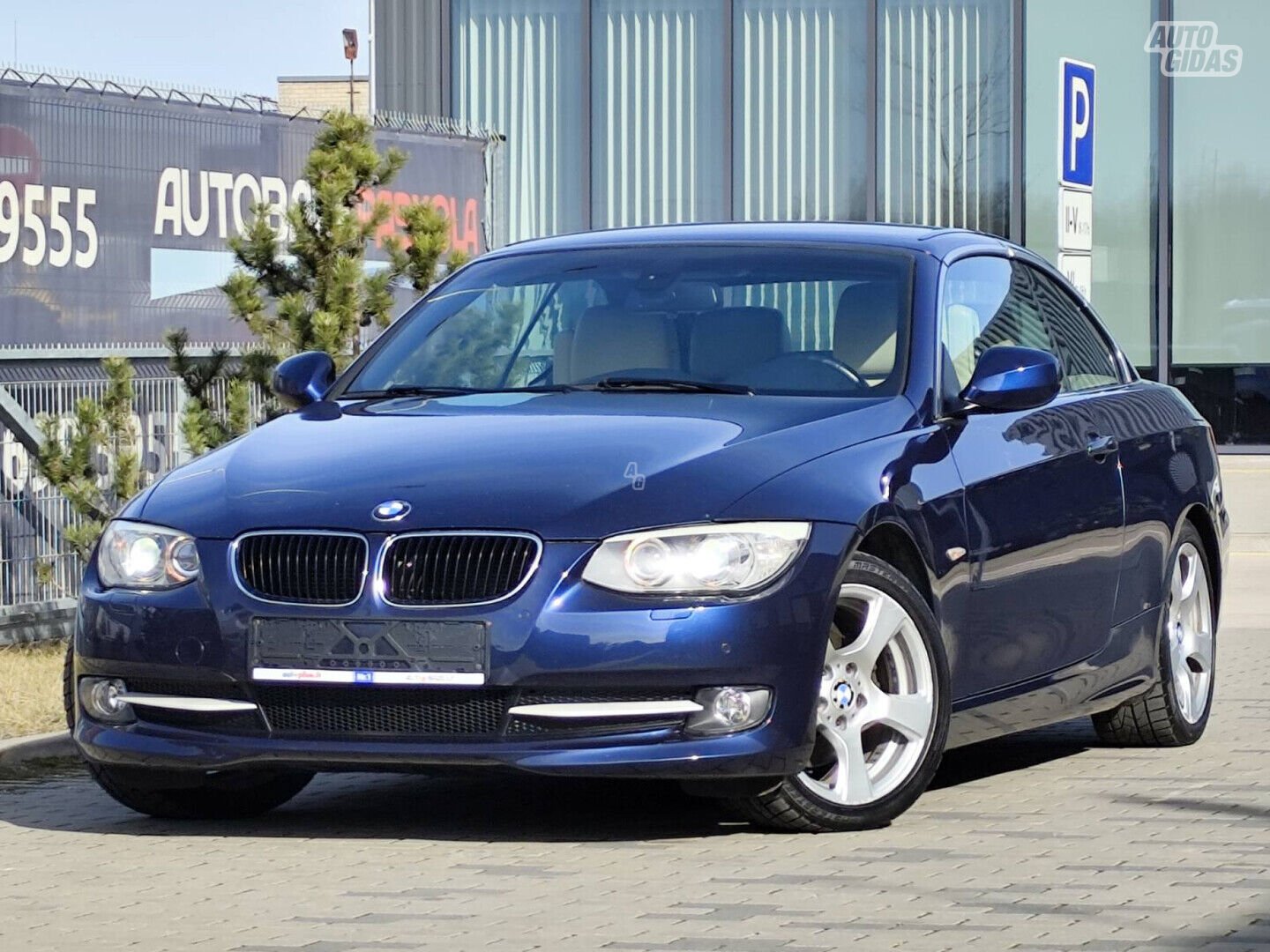 Bmw 320 2011 m Kabrioletas