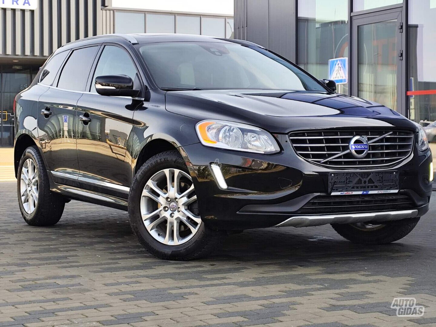 Volvo XC60 2014 г Внедорожник / Кроссовер