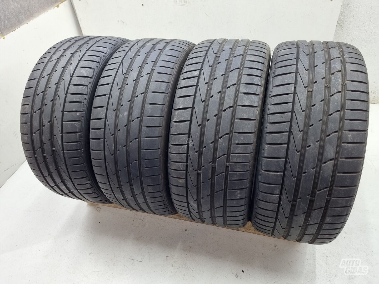 Hankook 6mm R19 summer tyres passanger car