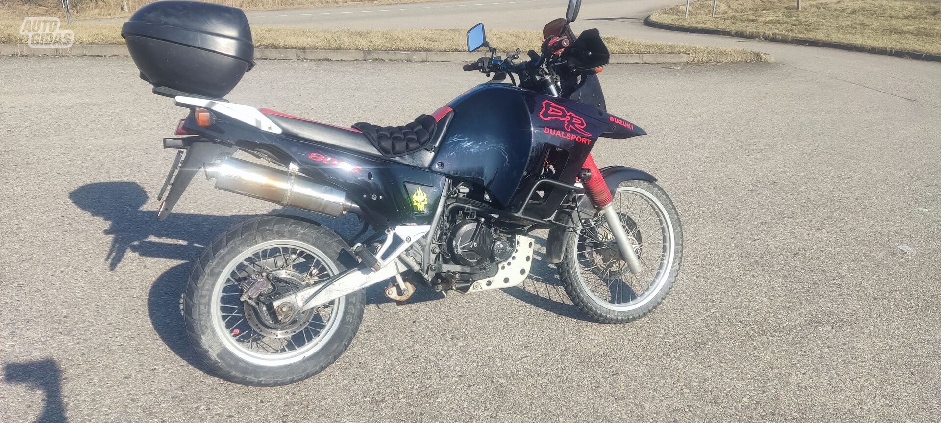 Suzuki DR 1994 y Enduro motorcycle