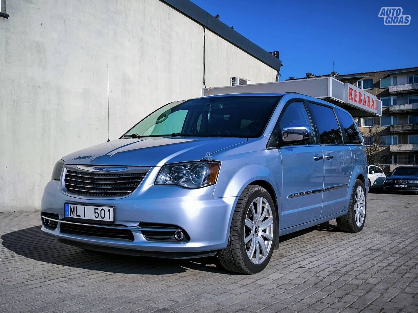 Chrysler Town & Country 2012 г Минивэн