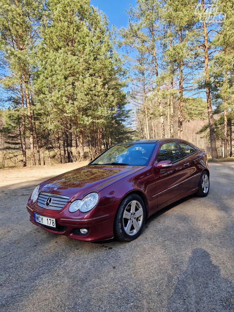 Mercedes-Benz C 220 2005 г Купе