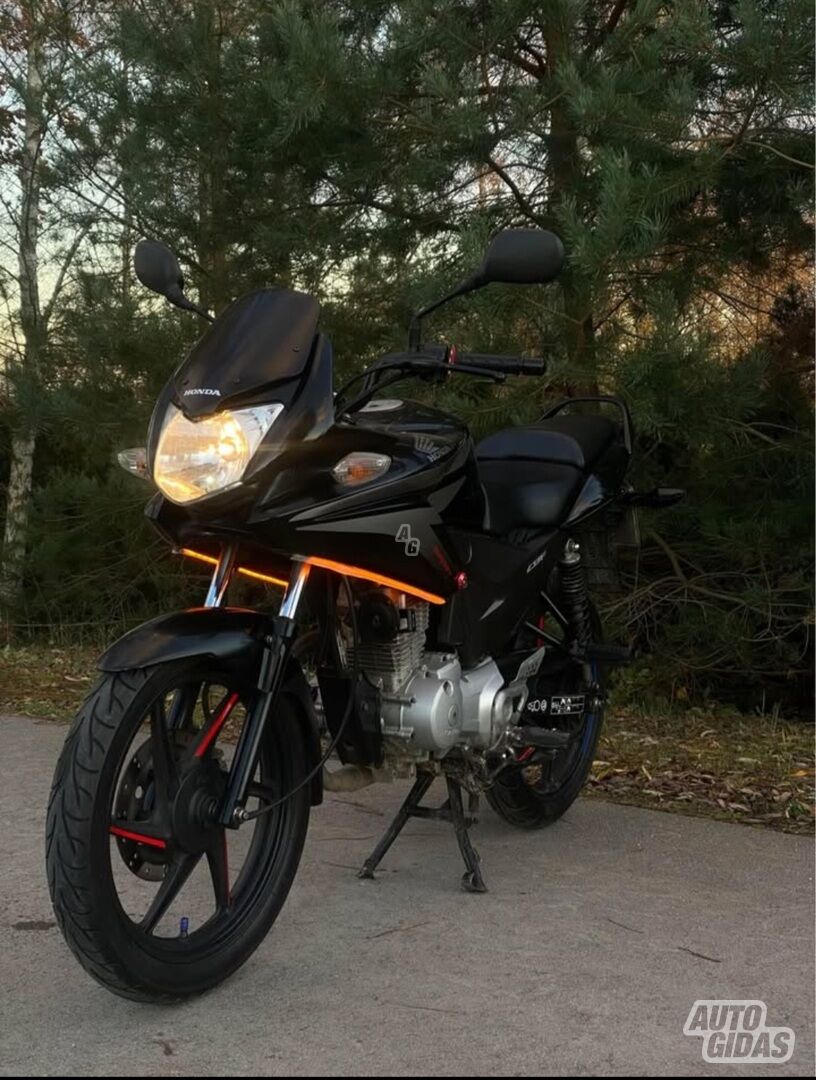 Honda CBF 2010 y Scooter / moped