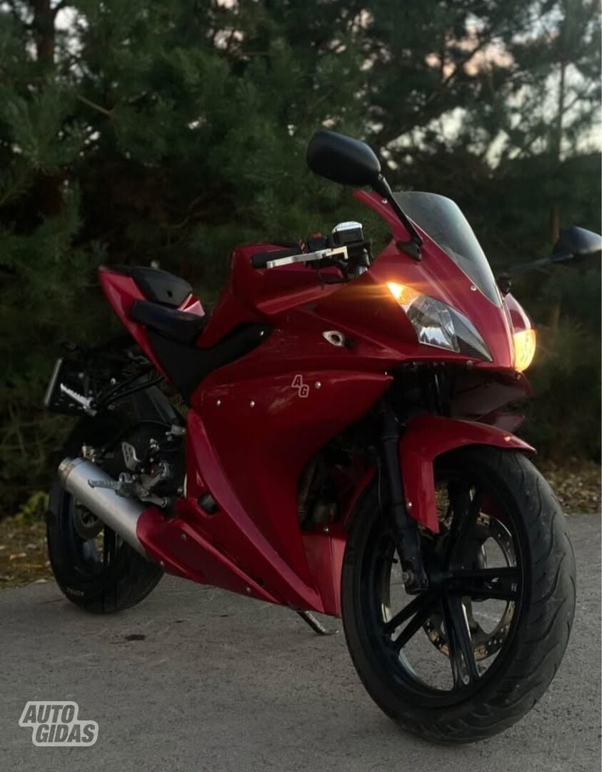 Yamaha YZF 2009 y Sport / Superbike motorcycle