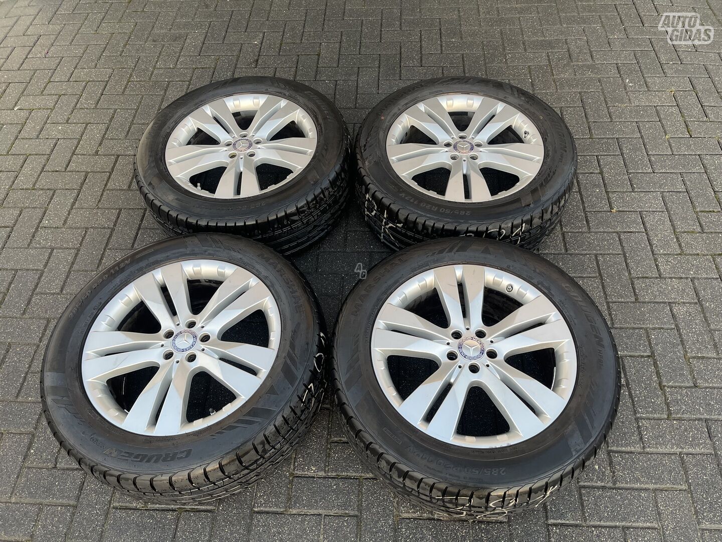 Mercedes-Benz GL Klasė light alloy R20 rims