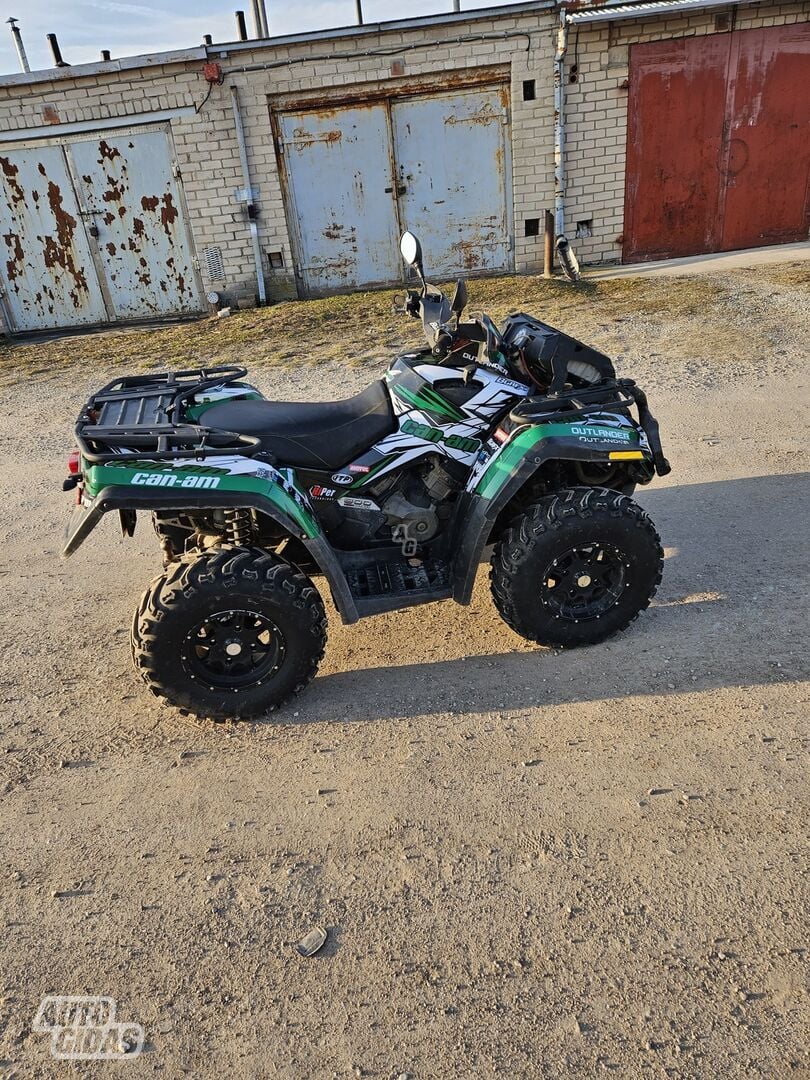 Can-Am Outlander 2008 y ATV motorcycle