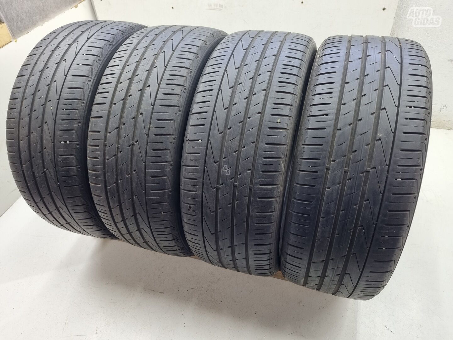 Hankook 5mm R18 summer tyres passanger car