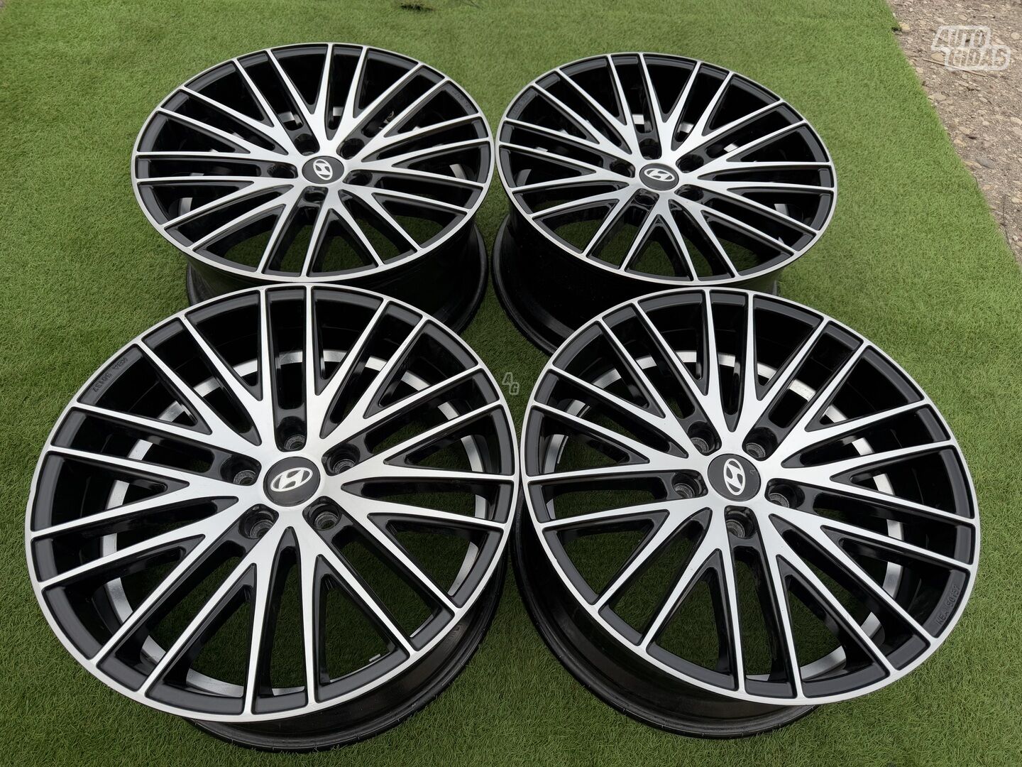 Hyundai Siunciam, 8.5J ET42 light alloy R18 rims