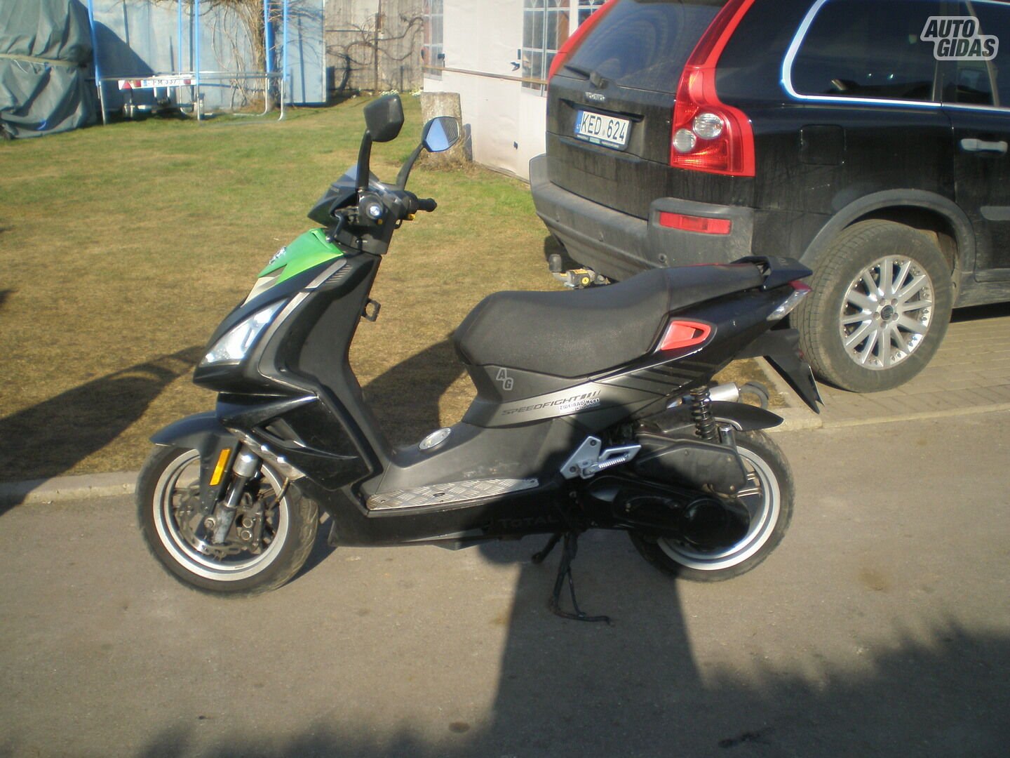 Peugeot Speedfight 2009 y Scooter / moped