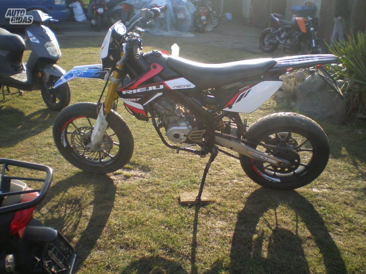 Rieju MRT 2011 y Motocross / Supermoto motorcycle