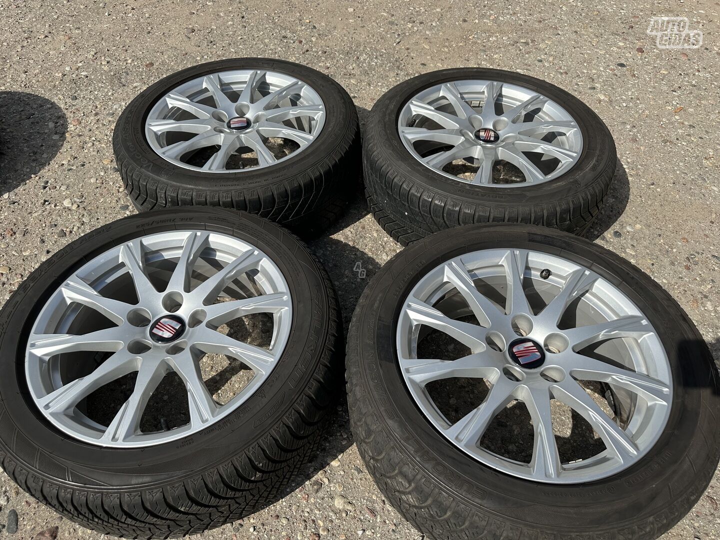 Seat Siunciam, 7.5J ET38 light alloy R17 rims