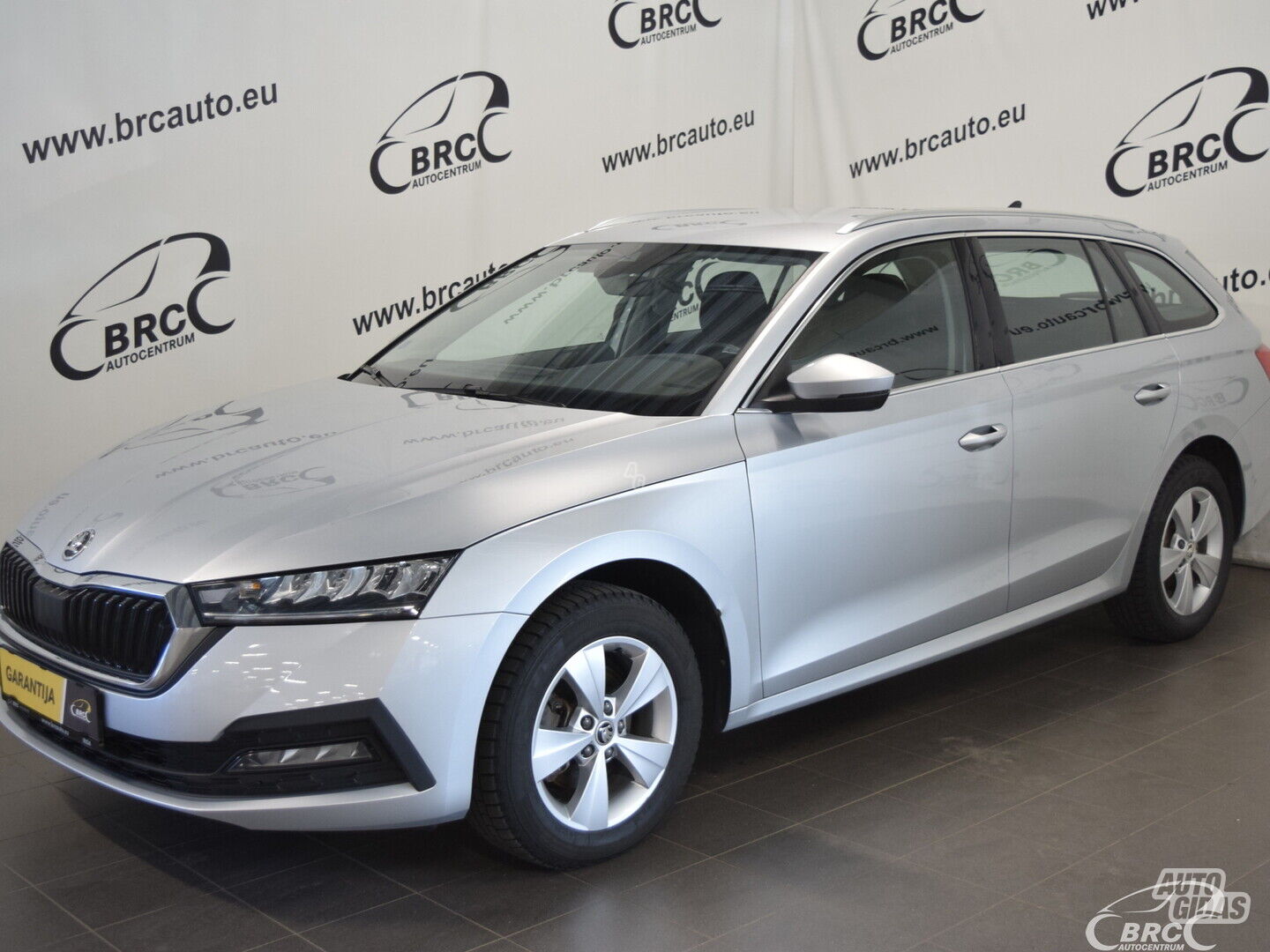 Skoda Octavia M/T 2021 y