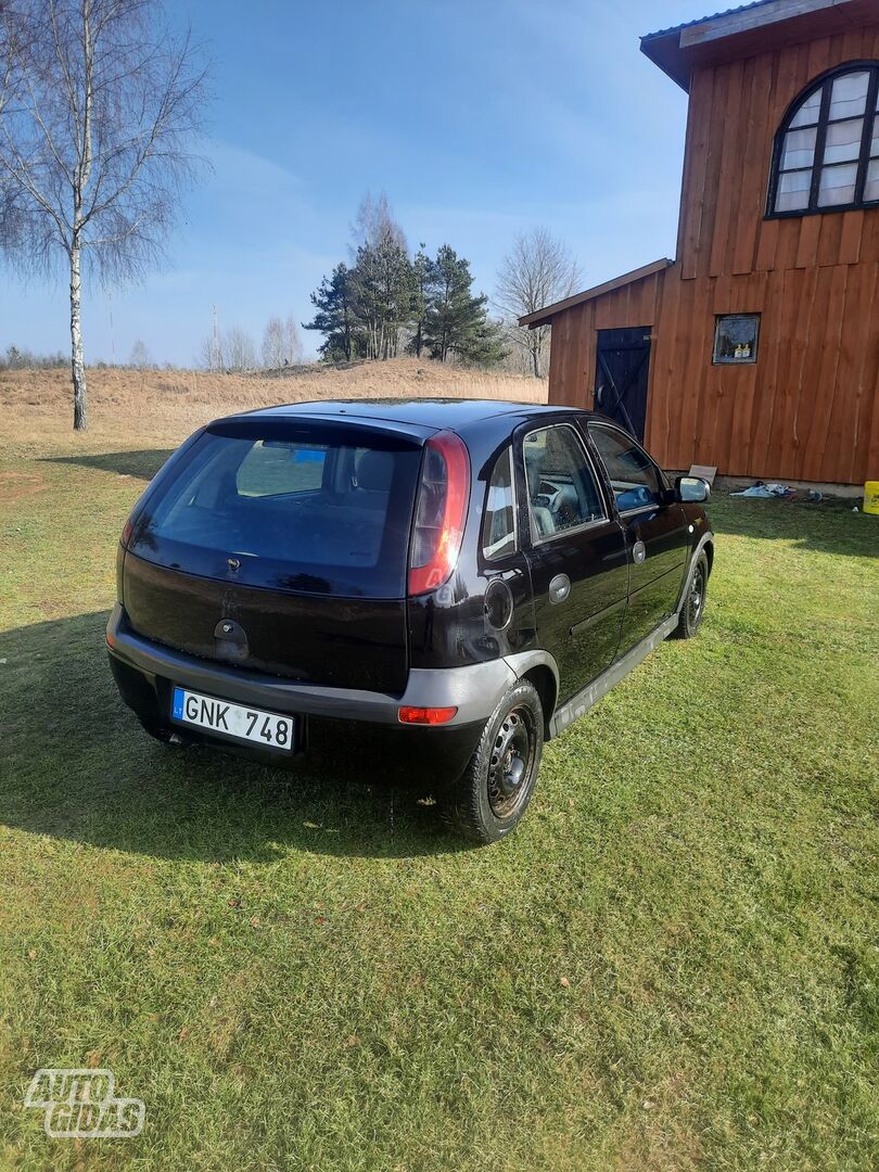 Opel Corsa 2002 г Хэтчбек