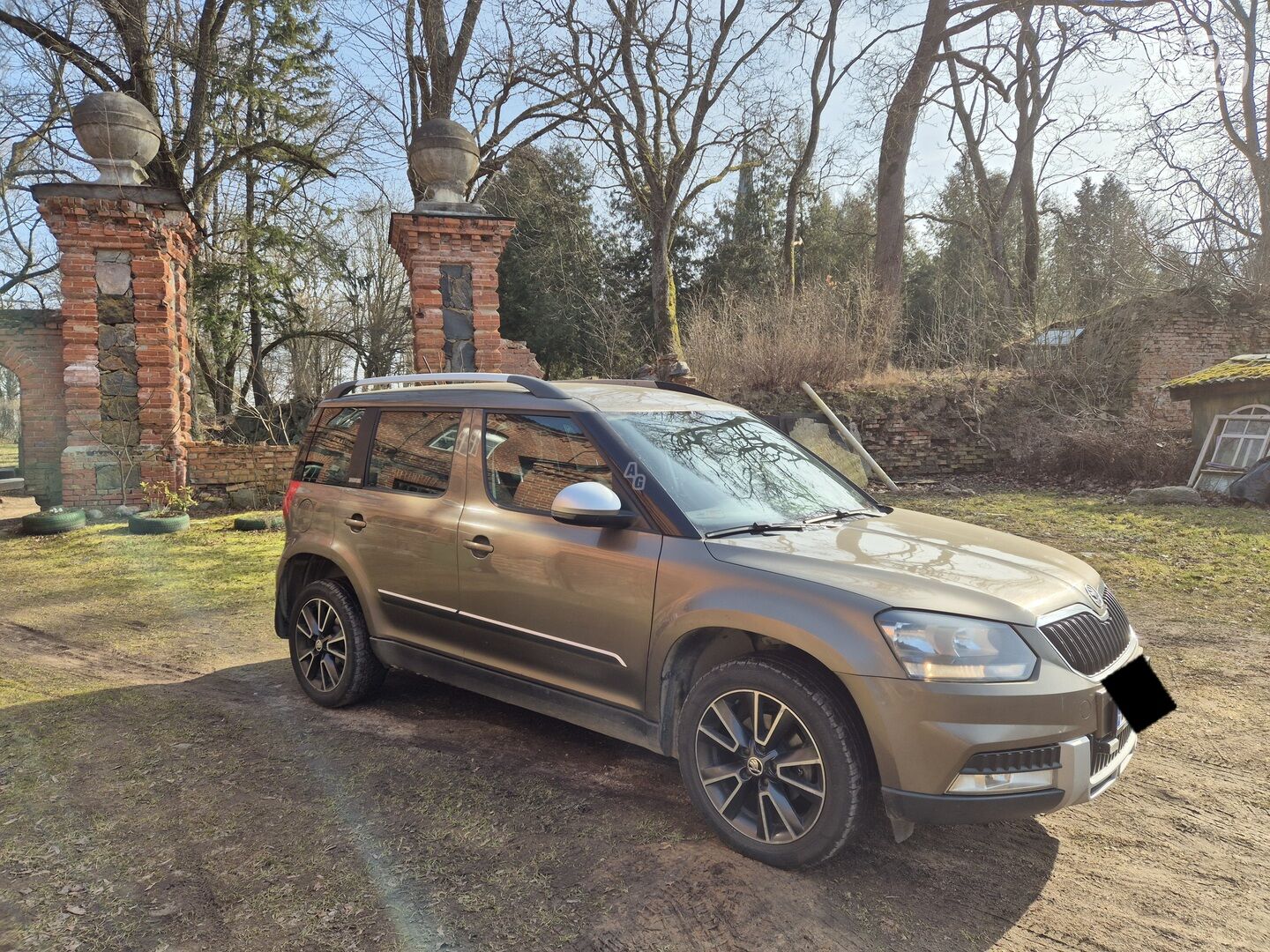 Skoda Yeti 2014 y Off-road / Crossover