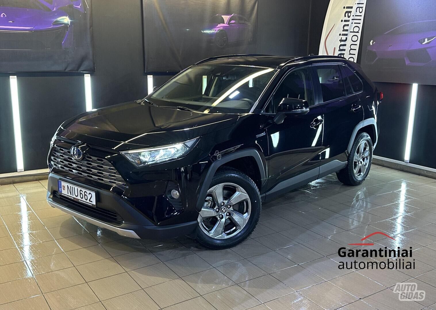 Toyota RAV4 2021 г Внедорожник / Кроссовер