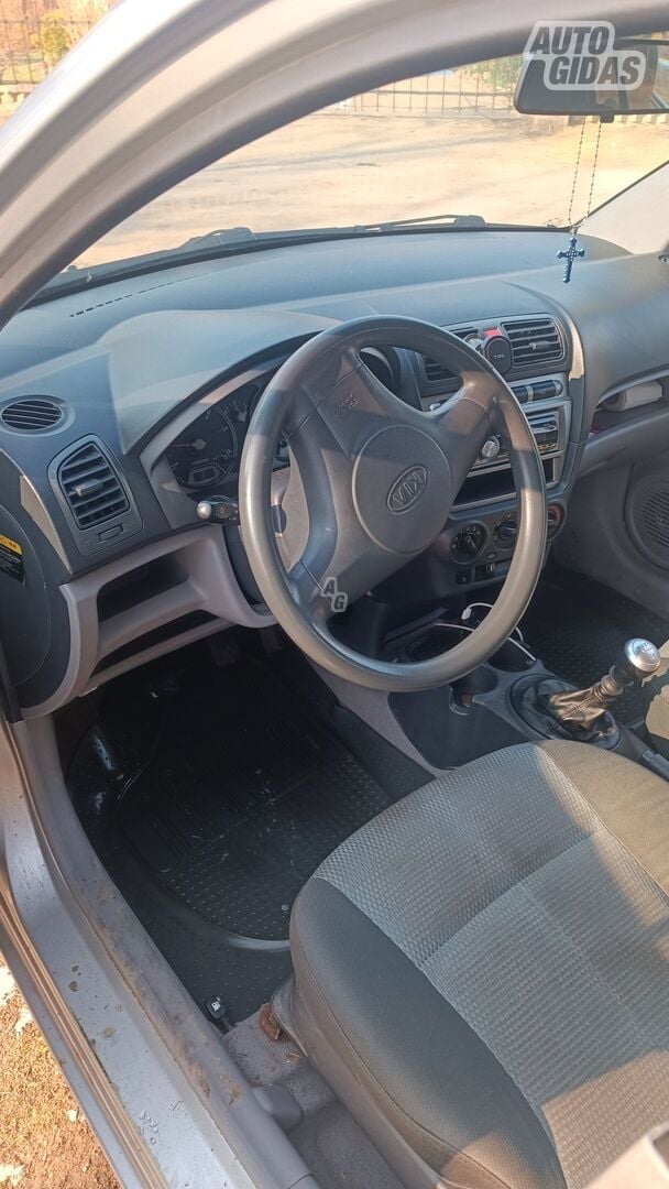 Kia Picanto 2007 г Седан