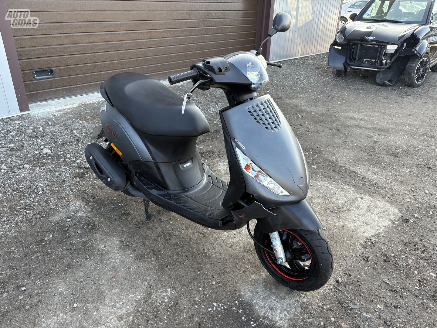 Piaggio ZIP 2021 m Motoroleris / Mopedas