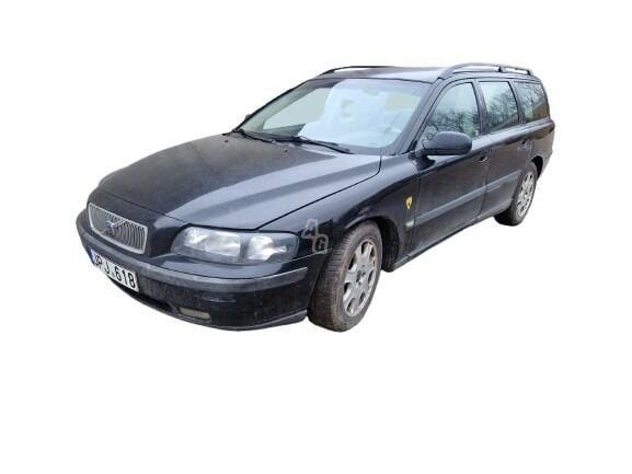 Volvo V70 II 2003 y parts