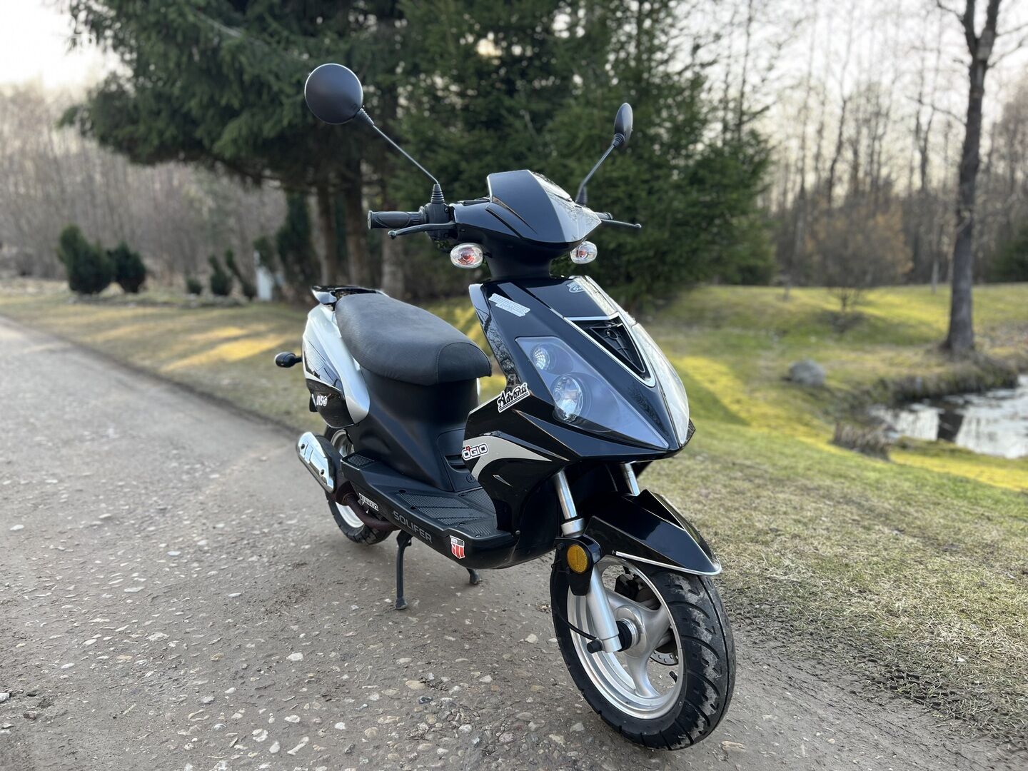 2012 y Scooter / moped