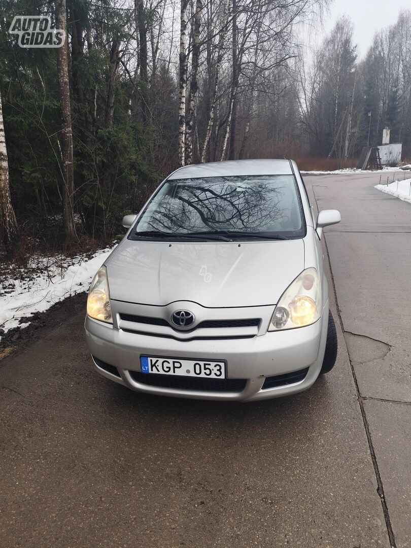 Toyota Corolla Verso 2004 y Van