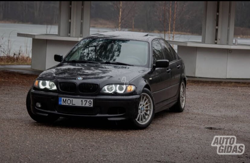 Bmw 330 2003 y Sedan