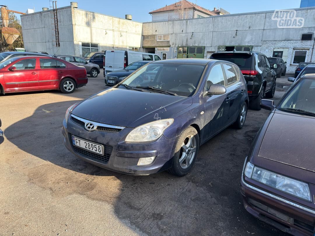 Hyundai i30 2010 y Hatchback