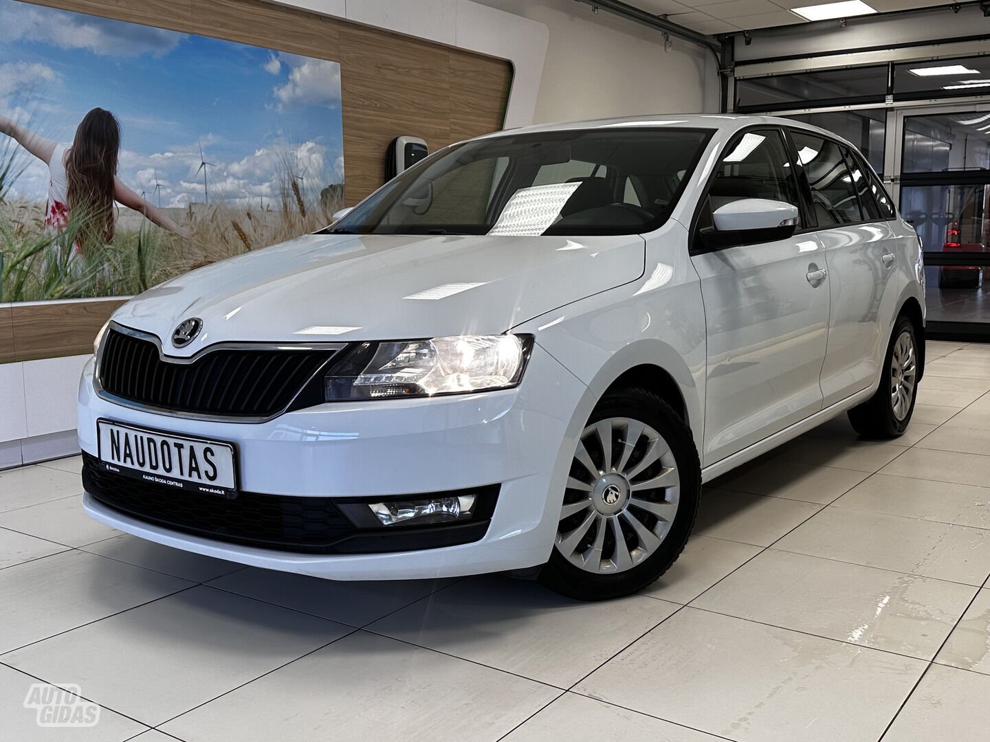 Skoda RAPID 2018 y Hatchback