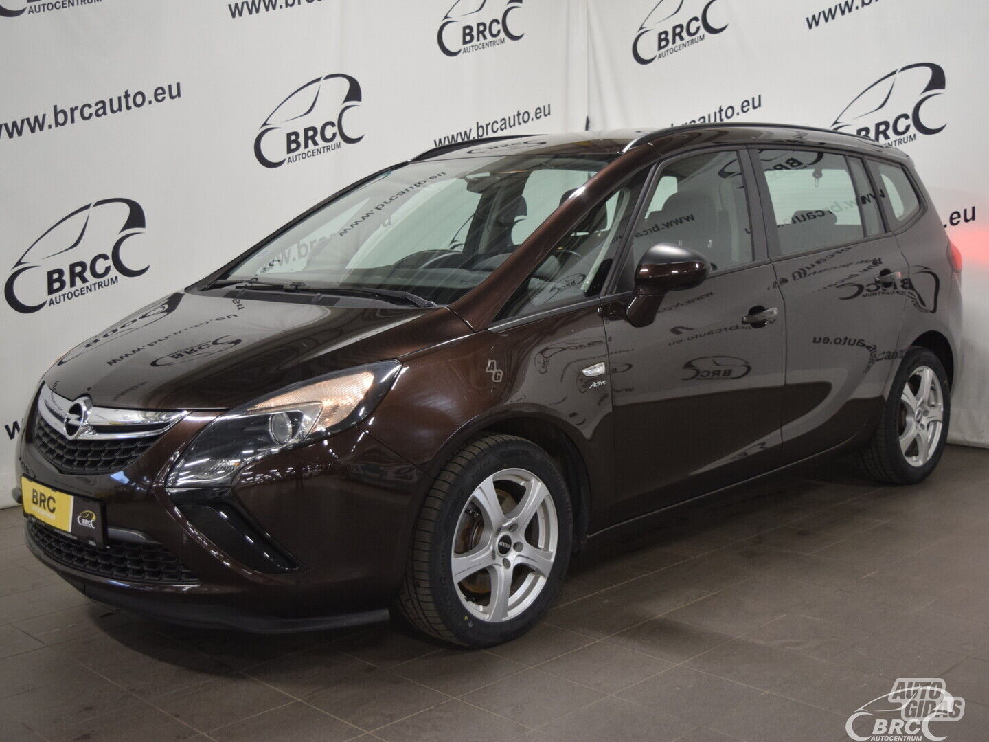 Opel Zafira Tourer 2014 y