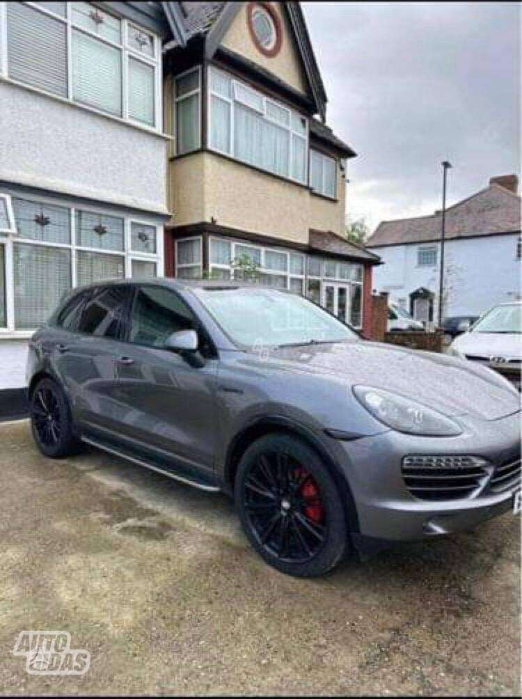 Porsche Cayenne 2013 y