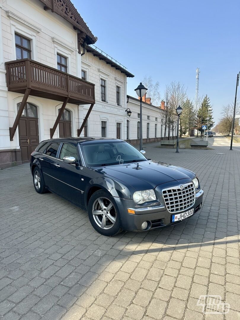 Chrysler 300C 2007 m Universalas