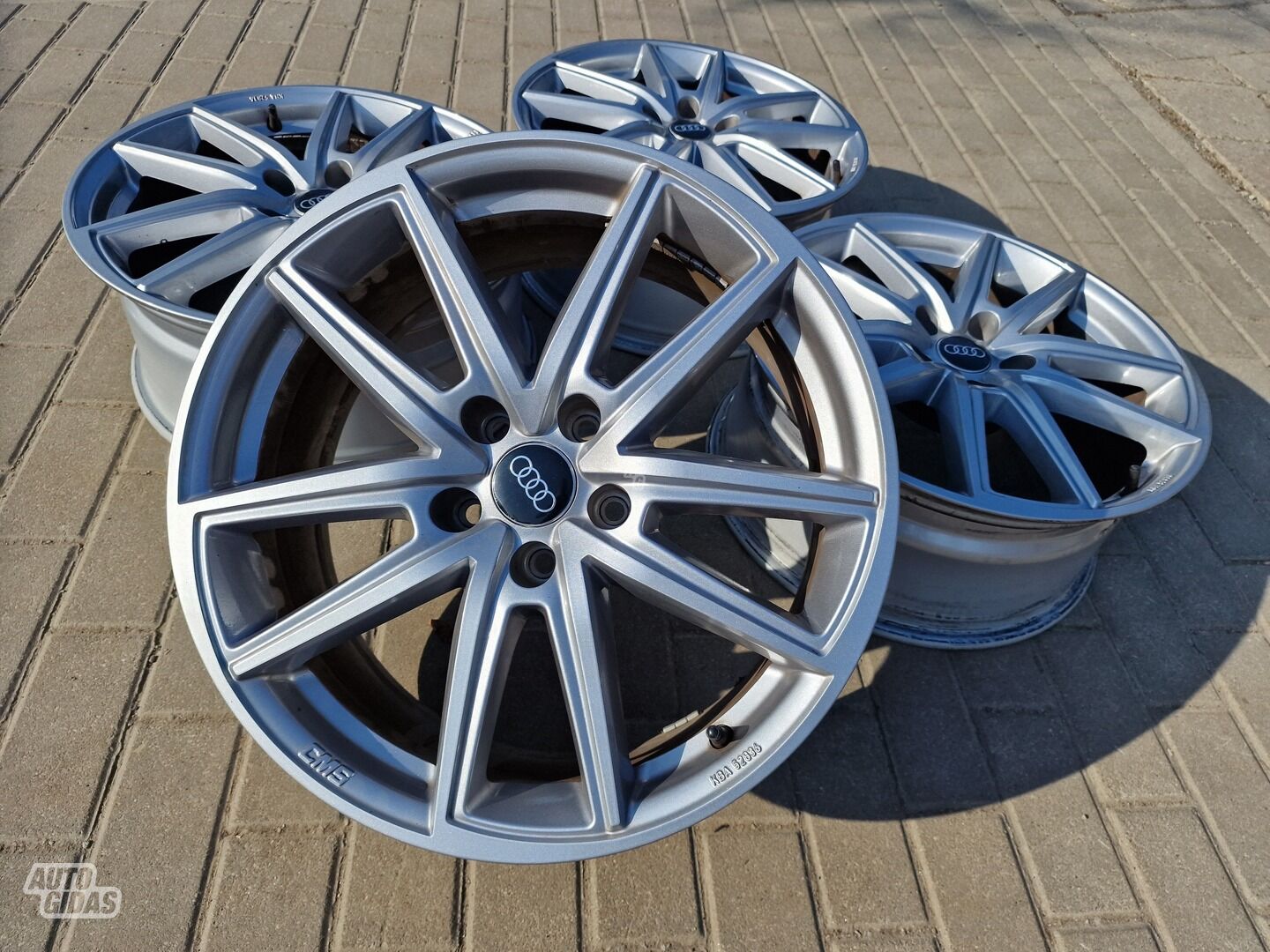 Audi A4 B9 (2015-2025m) A4 light alloy R18 rims