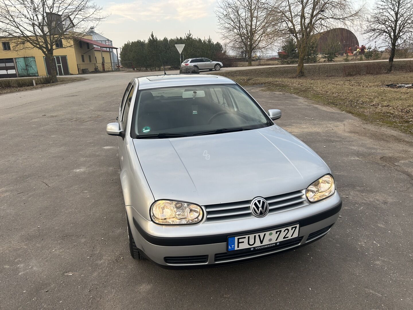 Volkswagen Golf 2001 y Sedan