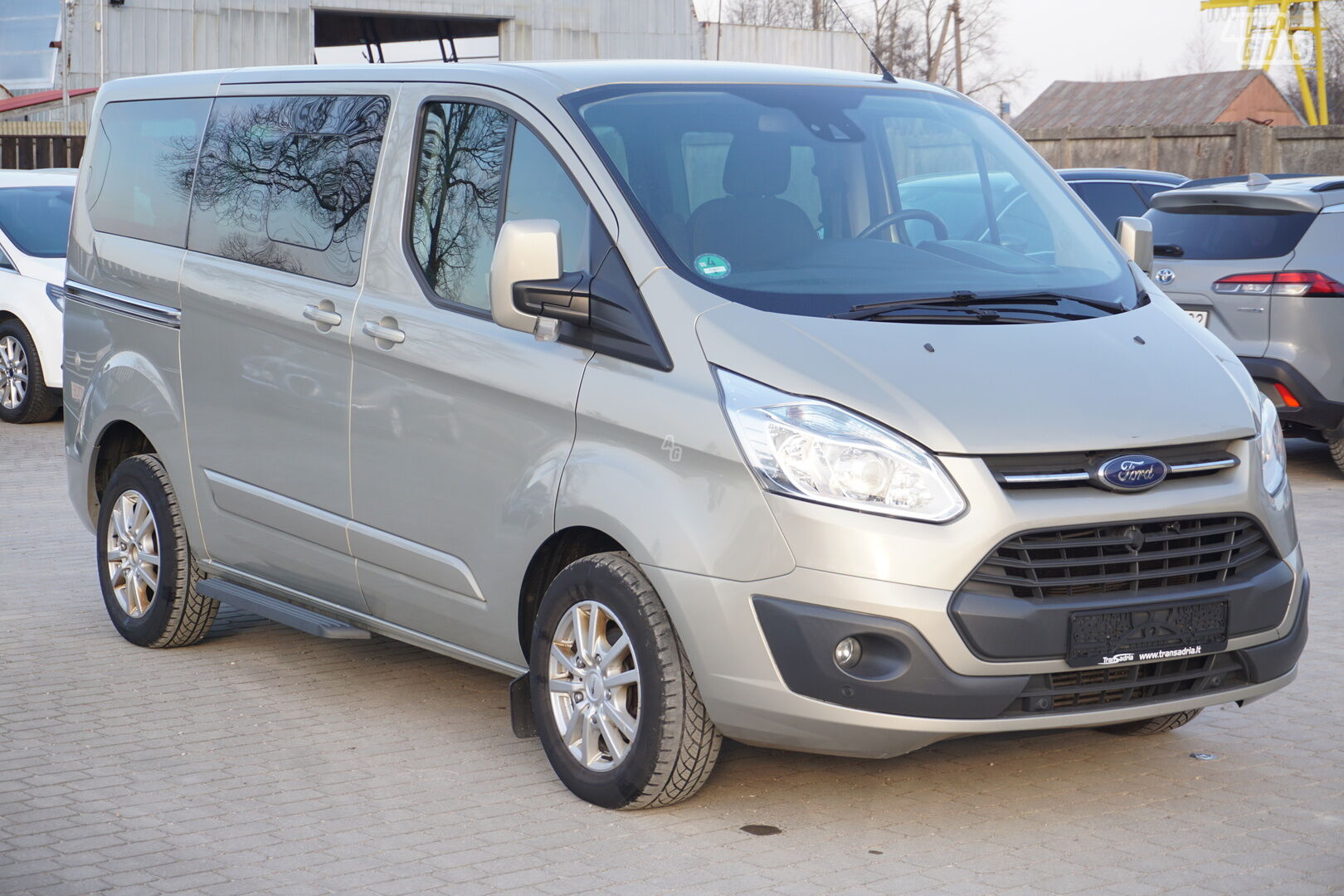 Ford Tourneo Custom 2015 m Keleivinis mikroautobusas