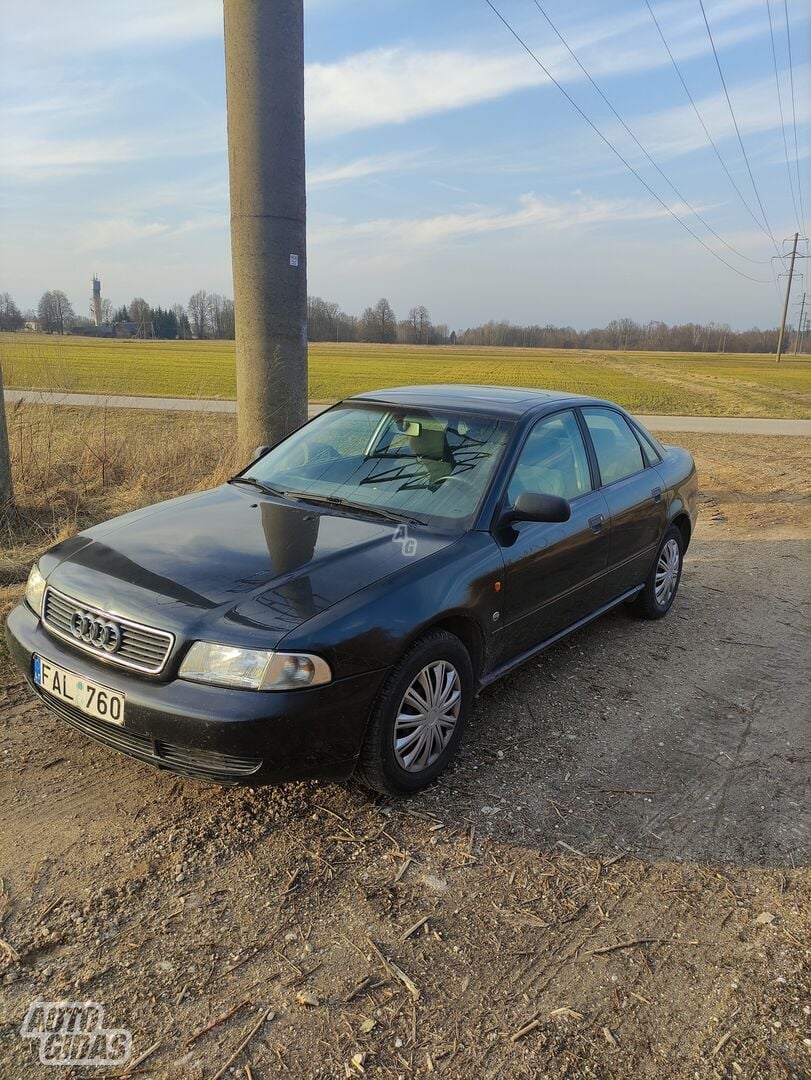 Audi A4 1996 y Sedan