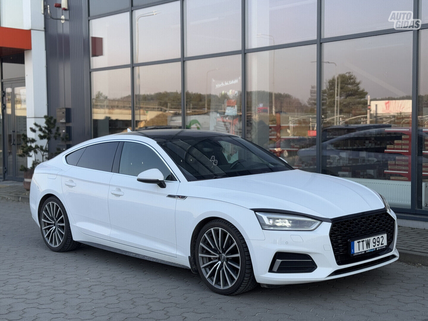 Audi A5 2017 m Sedanas