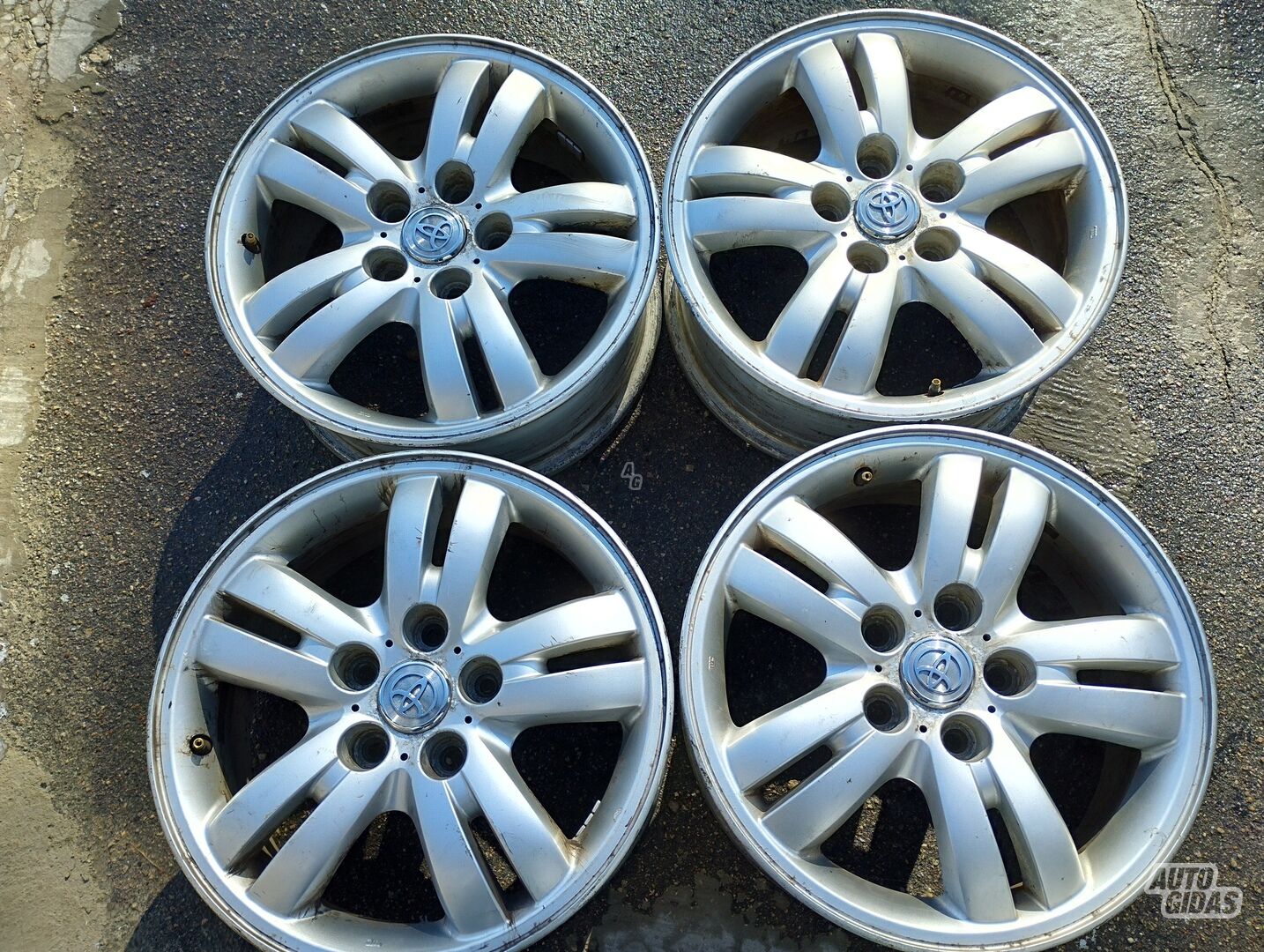 Light alloy R16 rims