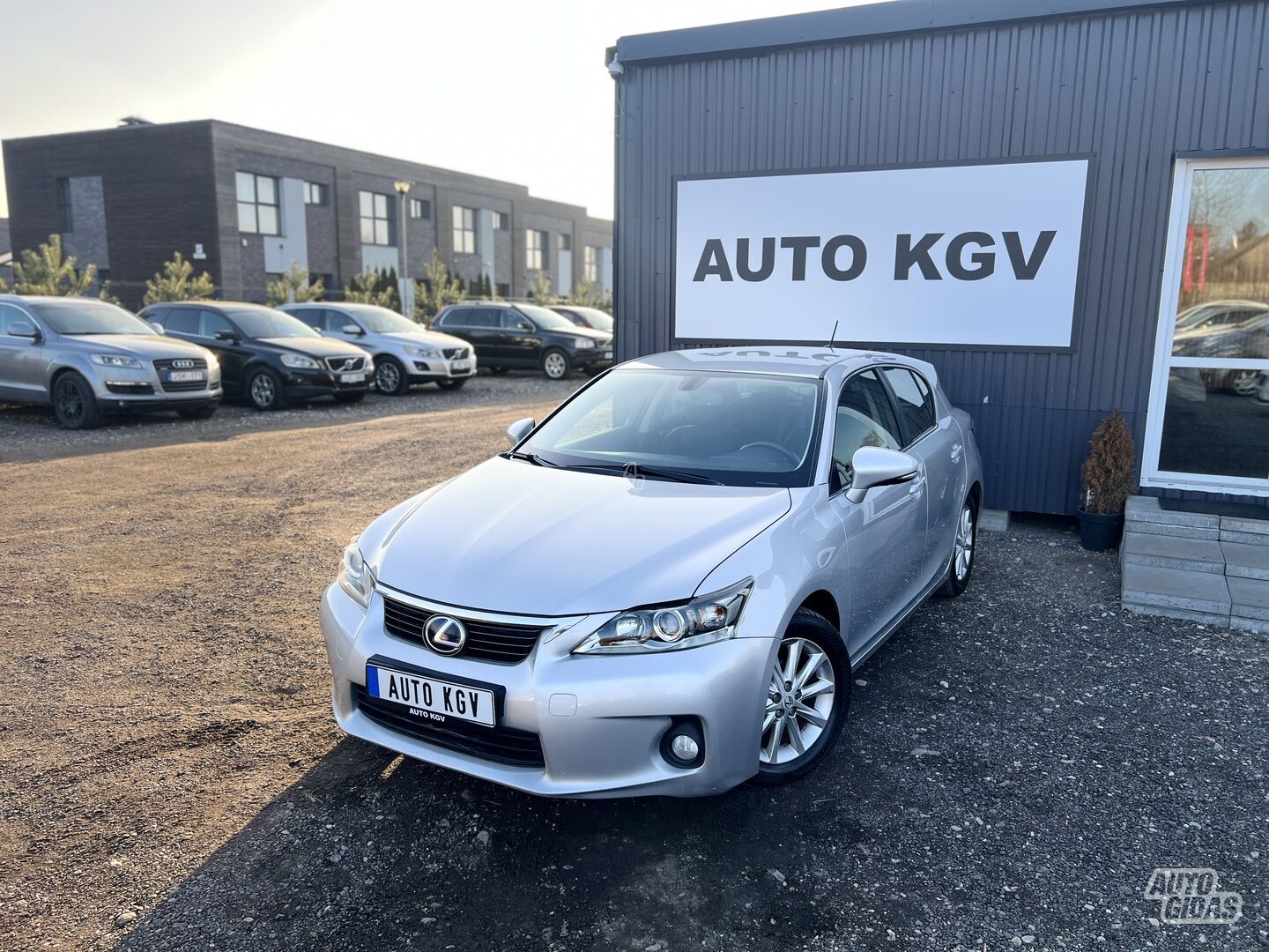 Lexus CT 200h 2011 y Hatchback