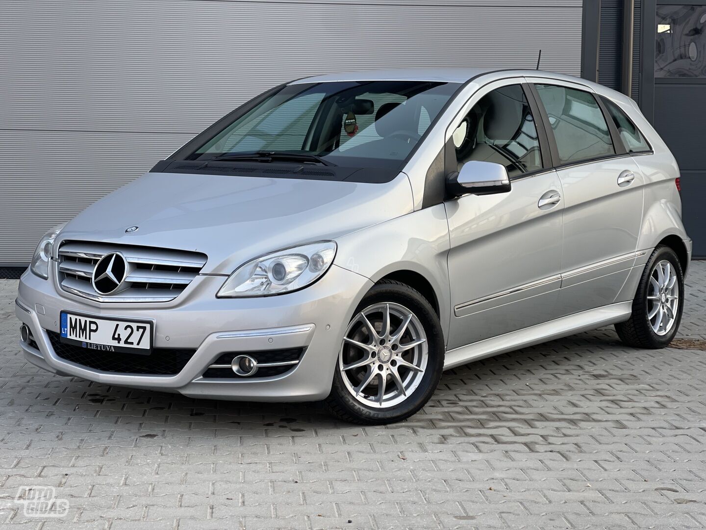 Mercedes-Benz B 200 2011 г Минивэн