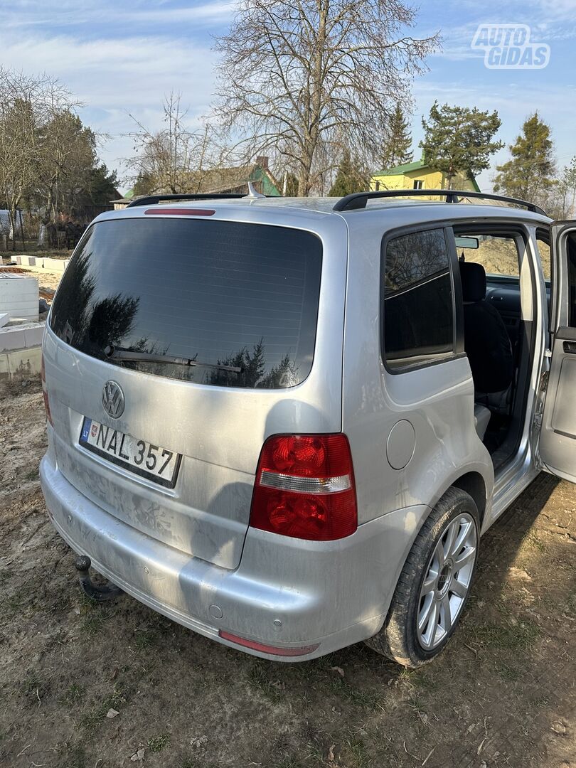 Volkswagen Touran 2007 г Универсал