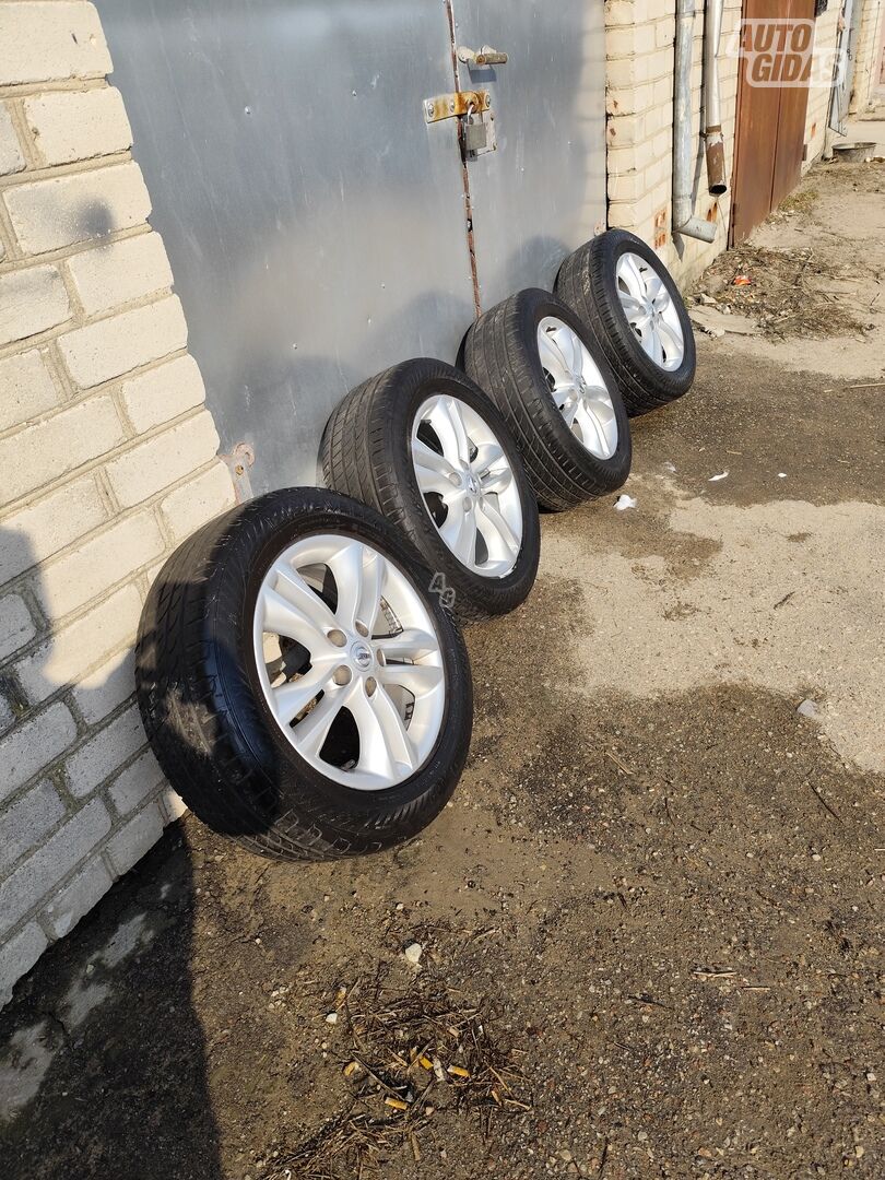 Nissan Qashqai Qashqai light alloy R17 rims