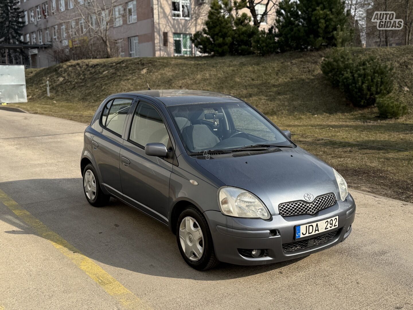 Toyota Yaris 2004 y Hatchback