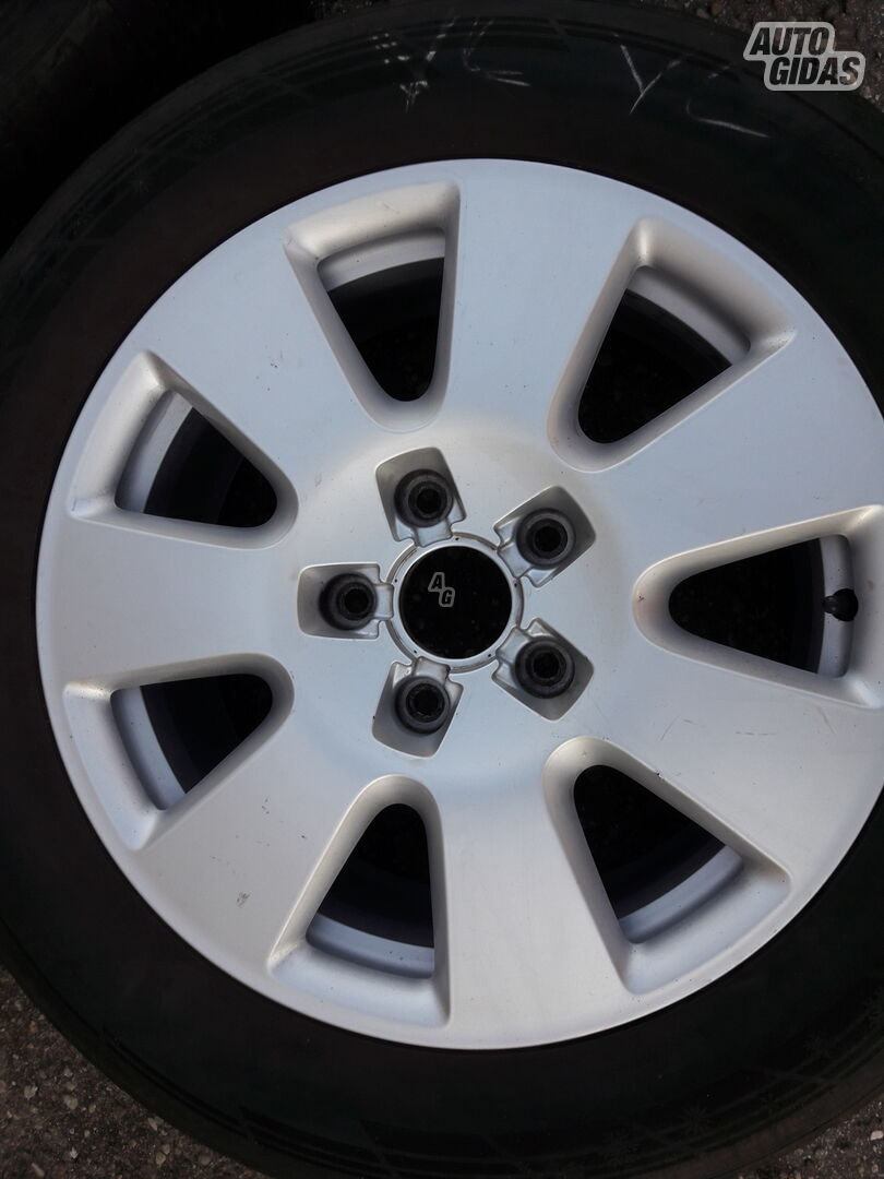 Q7 light alloy R18 rims